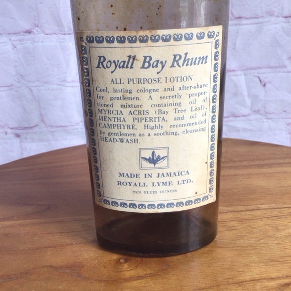 Vintage Royall Bay Rhum Ten Fluid Ounce Glass Bottle - Picture 2 of 8